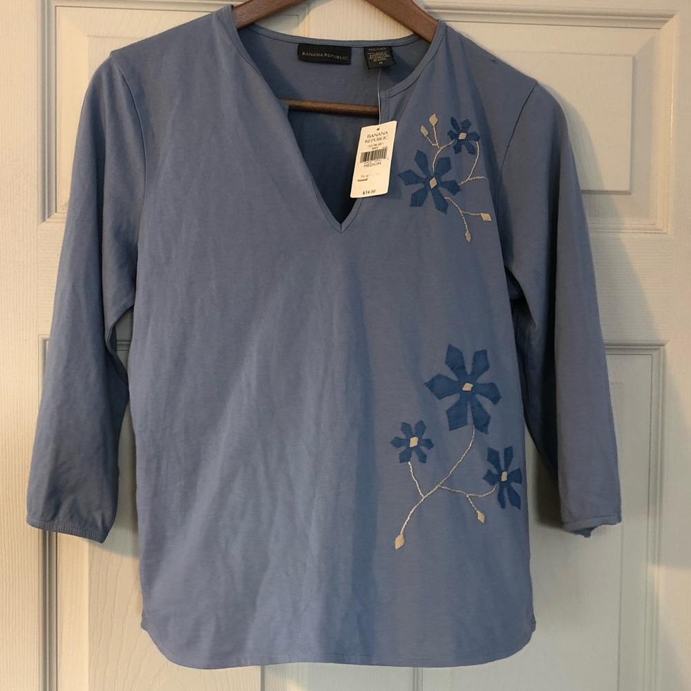 NWT! Banana Republic embroidered shirt Size M